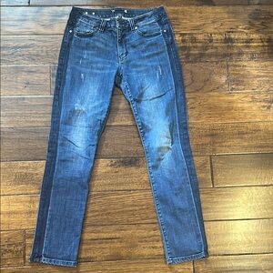 Cabi Slim Fit Blue Jeans with Distressed Look